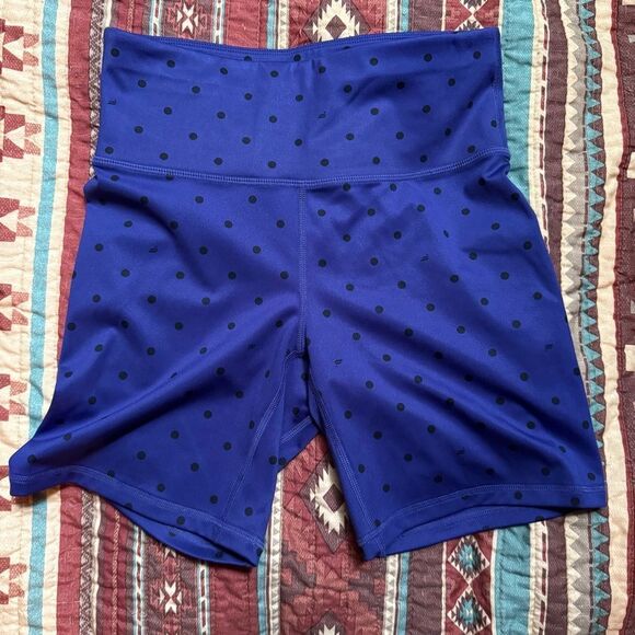 Fabletics polka dot biker shorts size small - Picture 3 of 6